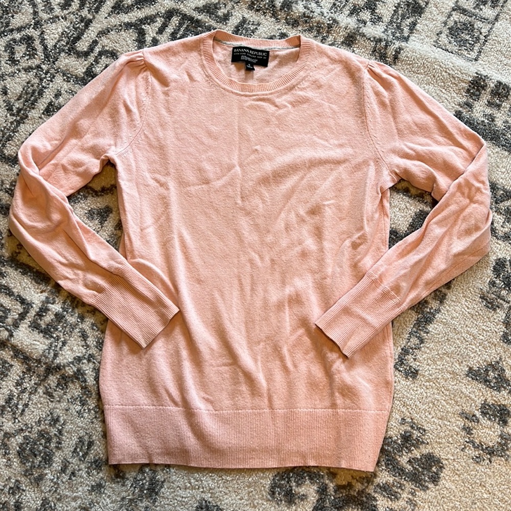 Banana Republic Italian Wool Pink Crewneck Sweater with Puff Shoulder Sz Small